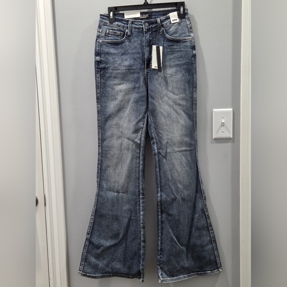 Judy Blue Denim - NWT Judy Blue Flare Jeans. Size 7/28